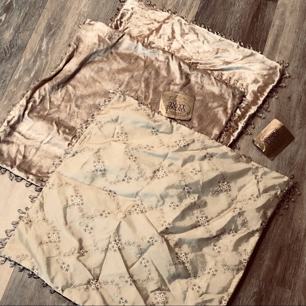 Vintage Luxe pillow covers (3) 18x18
